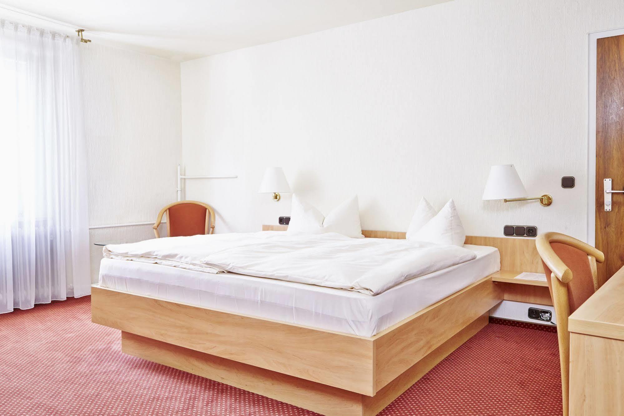 Ringhotel Garni Pflug Oberkirch  Ngoại thất bức ảnh